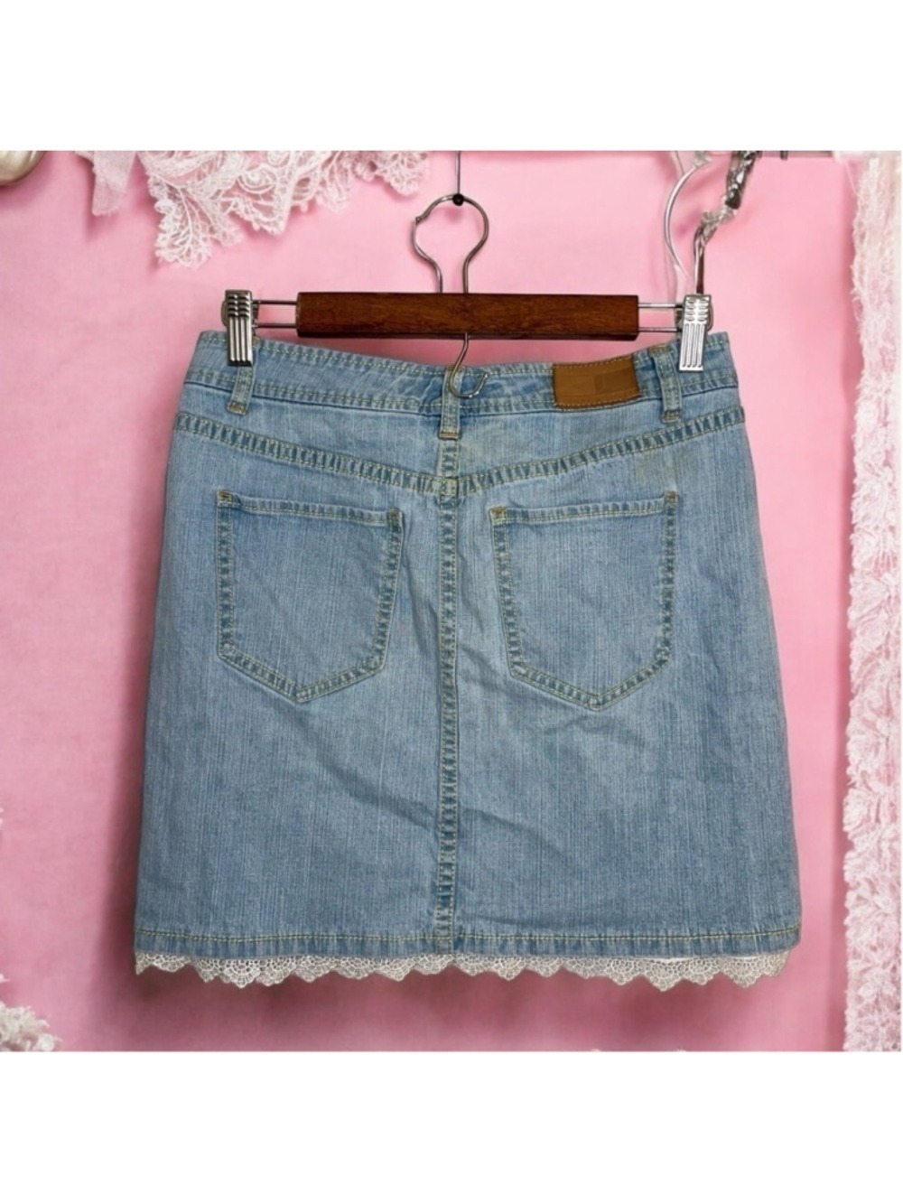 Tommy Hilfiger Y2K Low Rise Lace Trim Denim Mini Skirt Size 4 - Picture 3 of 12